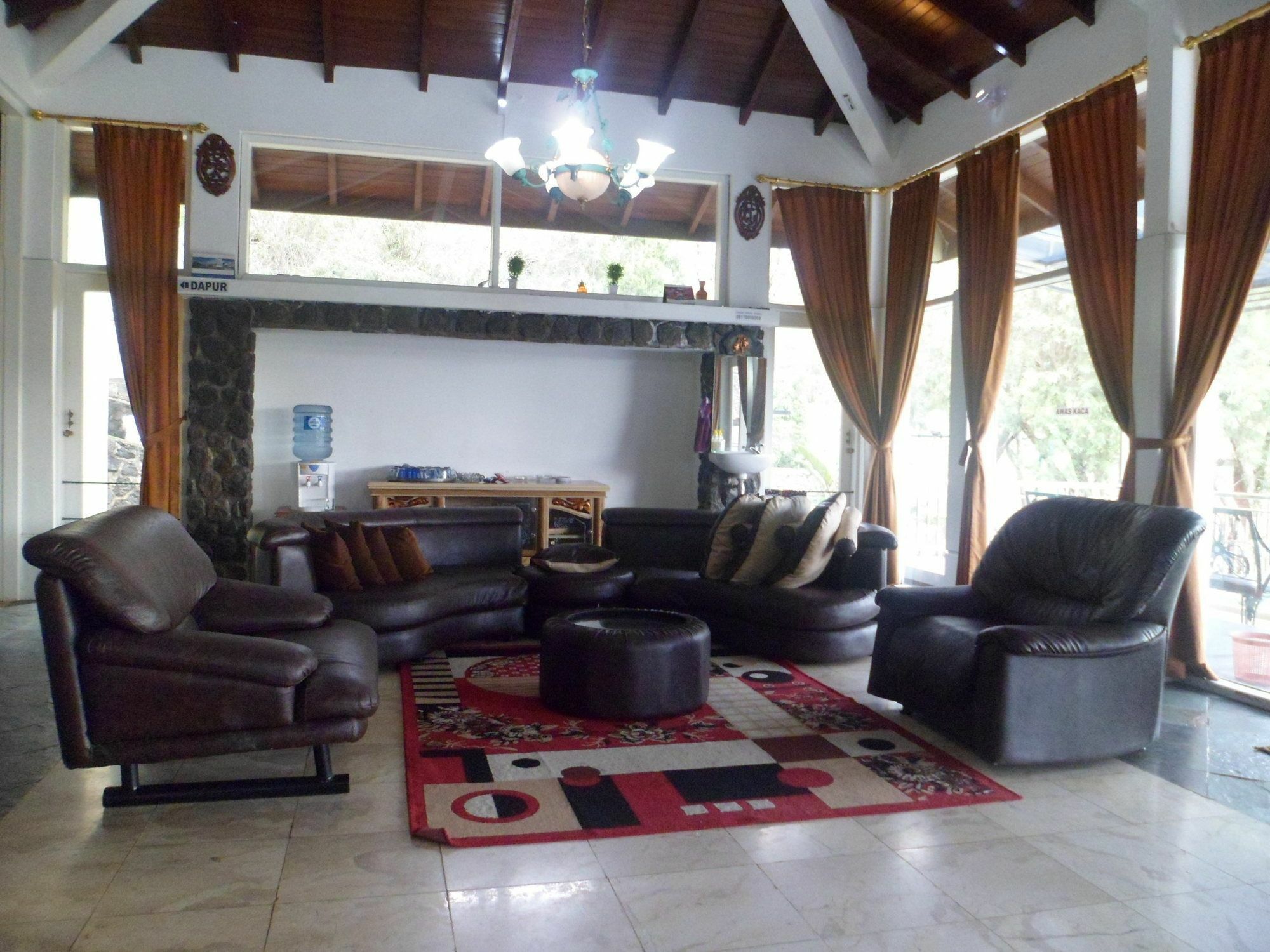 Villa Bukit Danau Cipanas  Extérieur photo
