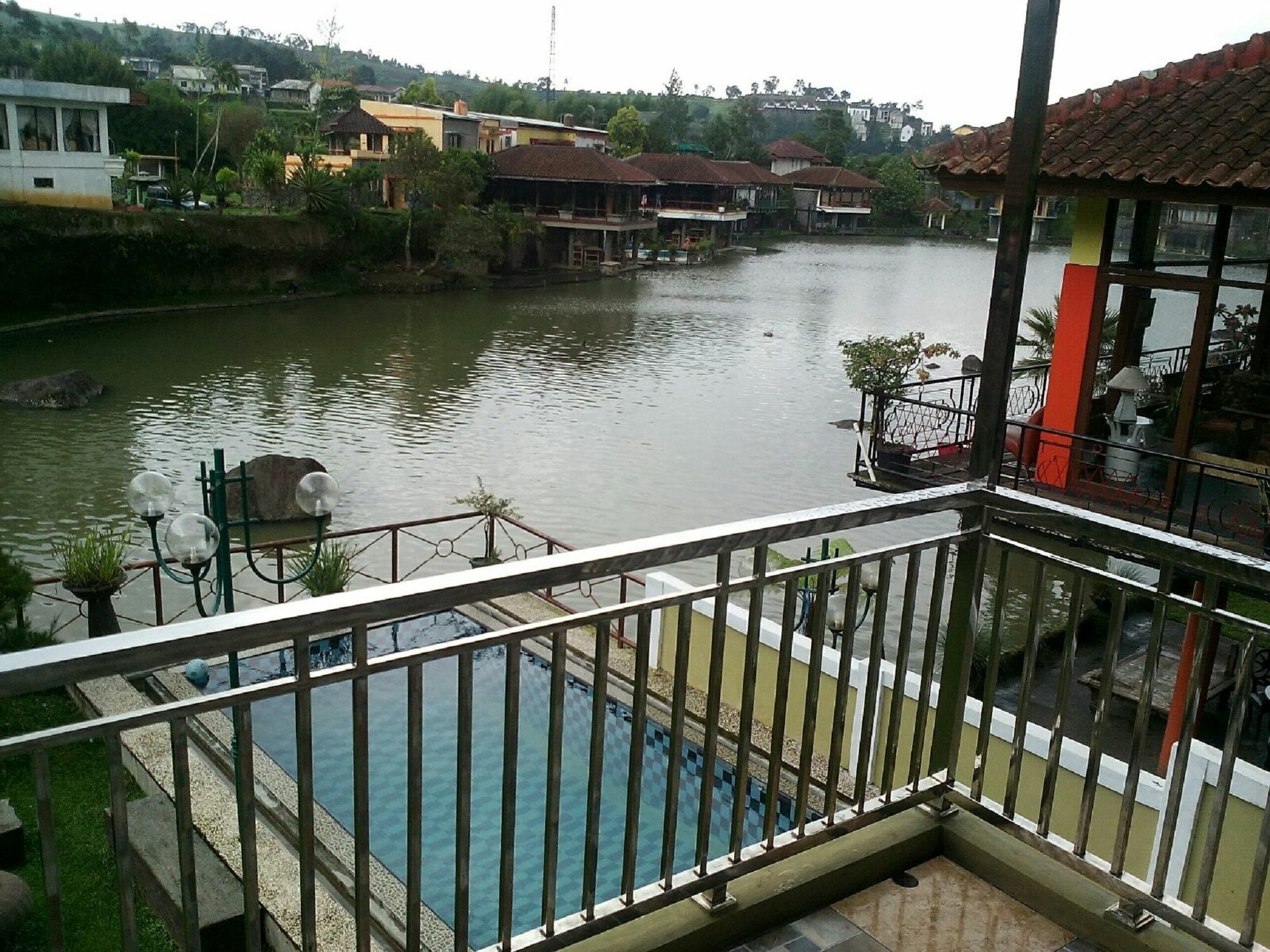 Villa Bukit Danau Cipanas  Extérieur photo