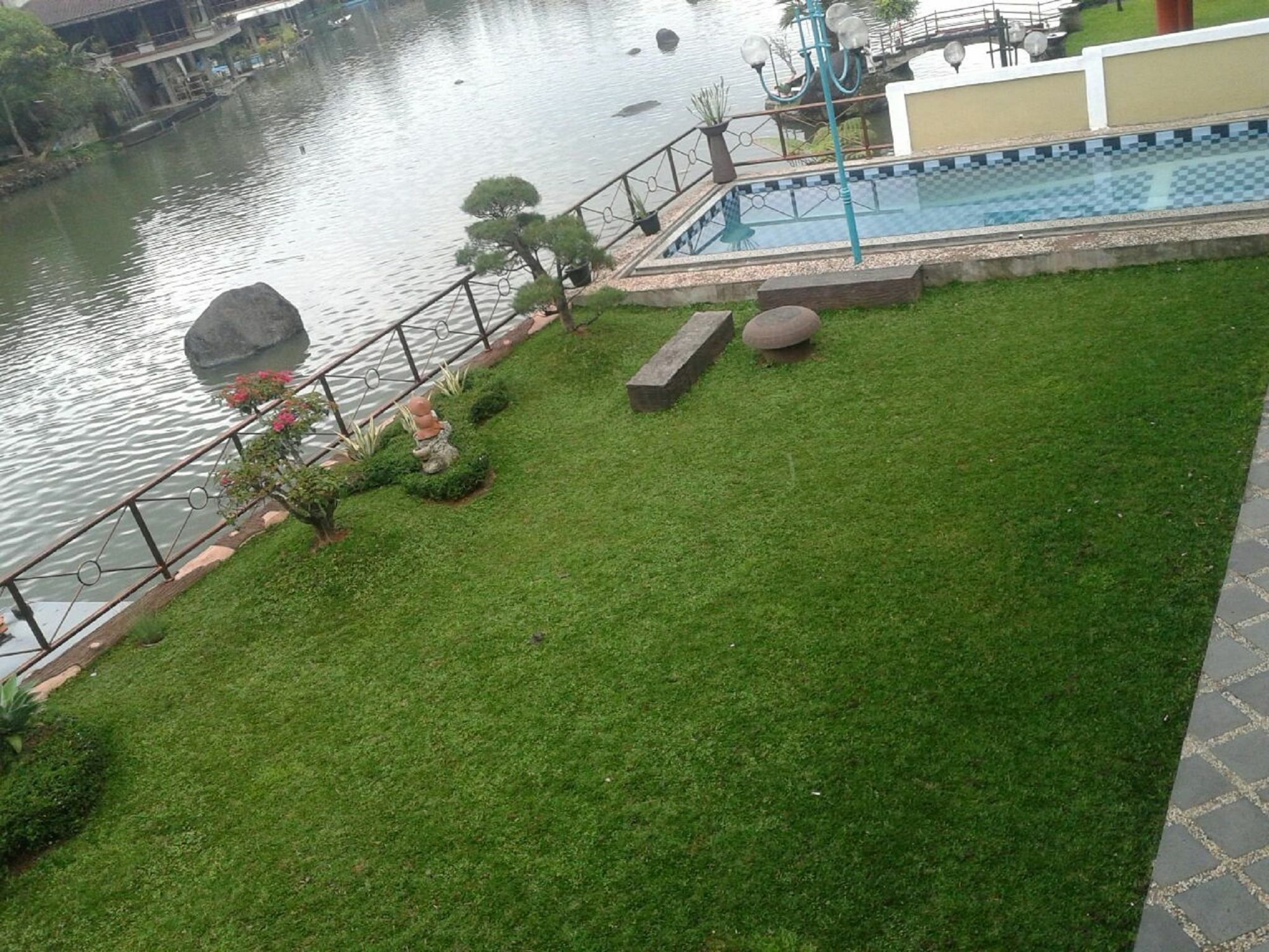 Villa Bukit Danau Cipanas  Extérieur photo